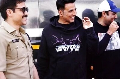 Selfiee: Akshay Kumar, Emraan Hashmi Wrap Bhopal Schedule with Cake; See Pics