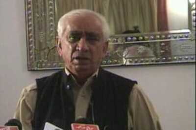 Jaswant on the offensive, compares BJP to Ku Klux Klan