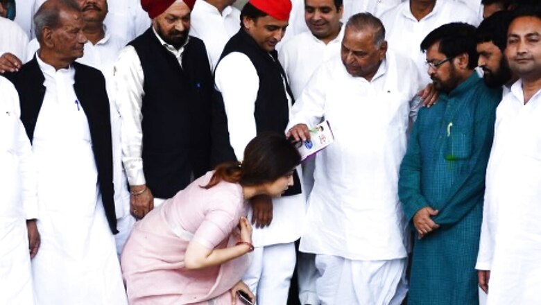 Byelection: Shouldering Father-in-law's Legacy, Dimple Yadav is SP Pick for Mulayam's Mainpuri