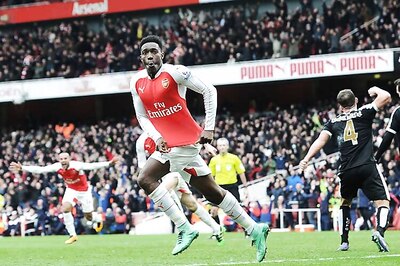 Leicester City's lead cut to 2 points after 2-1 loss at Arsenal in EPL