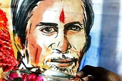Big B to celebrate his 67th b'day with family, friends