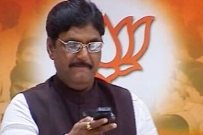 Communal riots in Sangli, BJP leader Munde detained