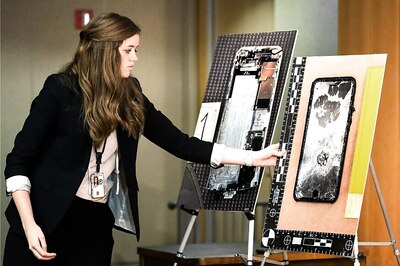 Apple Prepares to Battle Trump Administration Over Opening a Killer’s iPhone