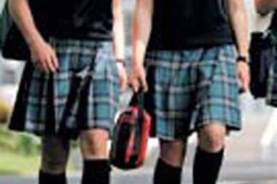 Brit schoolgirls go under the knife to avoid bullies