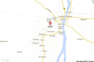 Unidentified criminals loot Rs 4 lakh from businessman