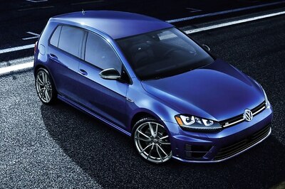 2017 Volkswagen Golf R Facelift Gets More Powerful, Launched in Europe