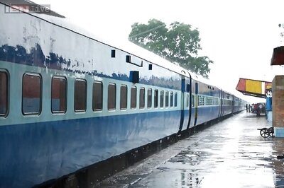 Railways aims to eliminate direct discharge toilets by 2020-21