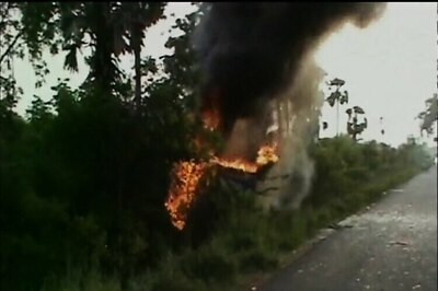 15 dead, 18 injured after truck collides with bus in Andhra