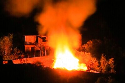 Azerbaijan, Armenia Report Shelling Of Cities Despite Truce