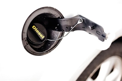 Hamburg Becomes First German City to Order Diesel Bans