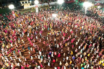 An Easy Guide to Feel Fresh for Garba and Puja Pandal Hopping Nights