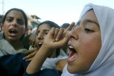 Group warns J&K women to shun mobiles