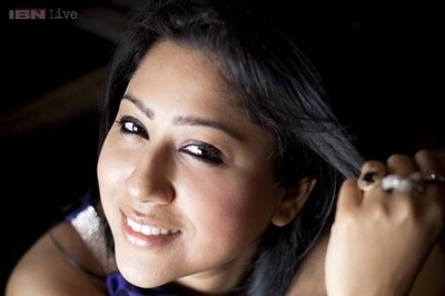 Arpita Chakraborty records songs for 'Nee Jataga Nenundali'