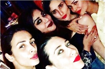 Kareena Kapoor Khan and Malaika Arora Look Glam in This Pic