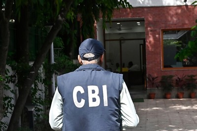CBI Raids Residences of Customs Officials in Connection with Cattle Smuggling Case