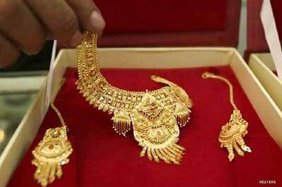 Hyderabad gold stores look to Akshaya Tritiya