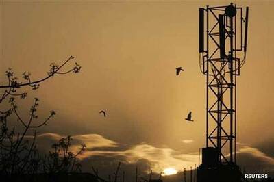 Government asks telecom firms to optimise radio frequency to address frequent call drops