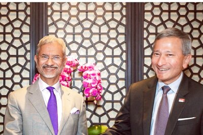Jaishankar Meets Top Singapore Ministers to Further Deepen Bilateral Ties