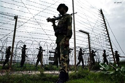 Pakistan continues ceasefire violation at Line of Control