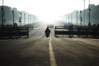 News 18 Afternoon Digest: One Week Curfew in Delhi, From Tonight Till Next Monday 5 am; At 37% & 47%, Not Even Half of Frontline and Health Workers Have Been Fully Vaccinated and Other stories