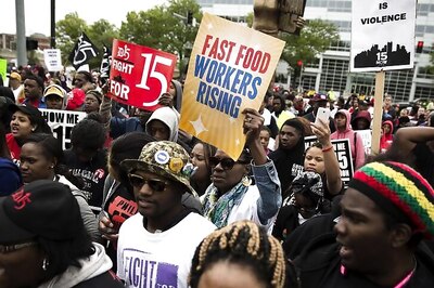 Hundreds march at McDonald's headquarters about low wages