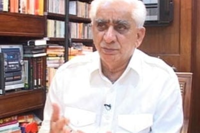 Jaswant Singh joins villagers in sanitation drive