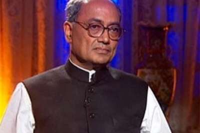 EC censures Digvijay for threatening Maya