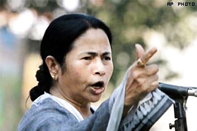 Mamata dares Modi to touch any person in Bengal