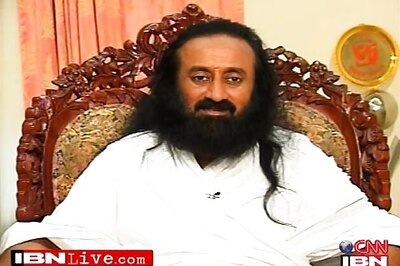Remove derogatory content against Sri Sri: HC