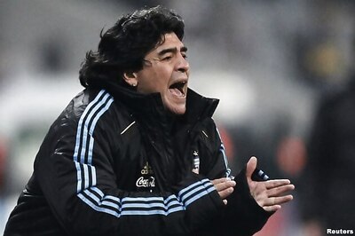 Maradona has facial surgery after pet dog bite