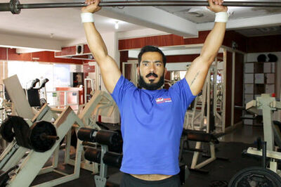 How to Build Shoulder Muscles