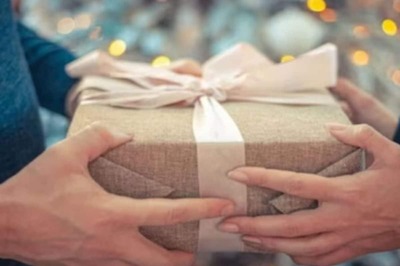 Unwrap the Magic of New Beginnings with New Year Gifts