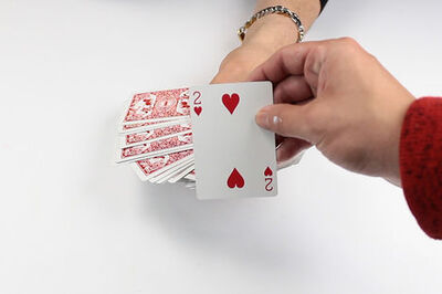 7 Easy Card Magic Tricks You Can Master in Minutes