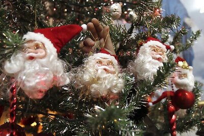 Christmas spirit grips Delhi, people celebrates with carols, cakes, candles