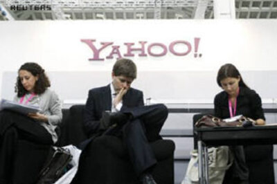 Yahoo CEO says talking to Microsoft, but a 'little bit'