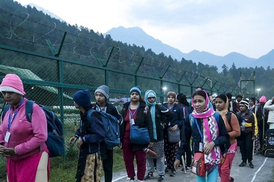 Over 7,500 Pilgrims Visit Amarnath Cave Shrine, Total Crosses 4.5 Lakh