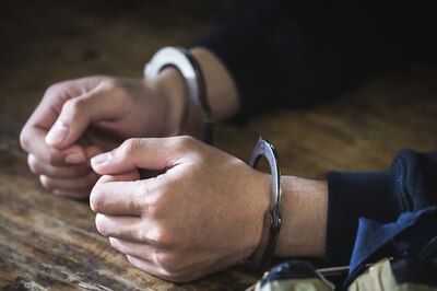 Ganja Worth Rs 1 Crore Seized from Car in Navi Mumbai, 2 Held