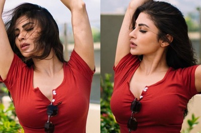 Mouni Roy Shows Off Her Curves in Sexy Crop Top, Jeans As She Poses for Photoshoot; See Pics