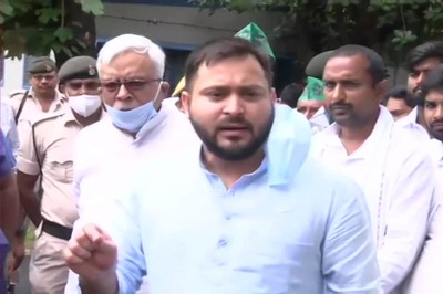Bihar Polls: Tejashwi Yadav to Seek Re-election from Raghopur, Brother Tej Pratap Moves to Hasanpur