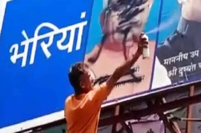 Agitating Farmers Blacken Poster of CM Manohar Lal Khattar in Haryana’s Hisar