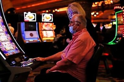 New COVID-19 Cases Surge In U.S. Midwest, Weekly Deaths Down Nationally