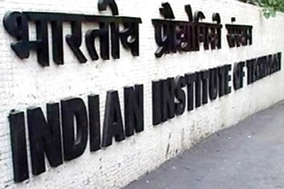 HC asks IIT to admit student with Hindi marksheet