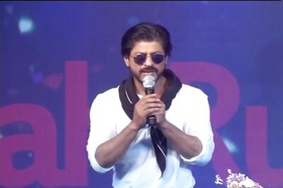 Shah Rukh Khan's birthday resolution is to keep entertaining his fans