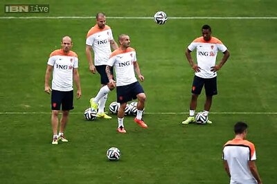 FIFA World Cup: One spot still open in Dutch line-up ahead of Spain tie