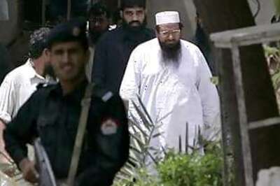 Pak court scraps FIRs against 26/11 brain Saeed