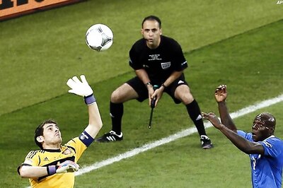 Spain win a personal milestone for Casillas