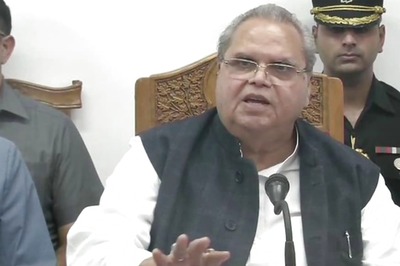 Restrictions Necessary to Prevent Civilian Casualties, Internet Restoration to be Deferred, Says J&K Governor