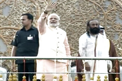 Sri Sri Ravi Shankar's 3-day-long extravaganza begins amid rains, PM attends