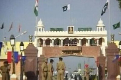 BSF recovers heroin, weapons from border village