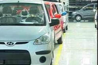 Stimulus effect: Car companies cut prices across models